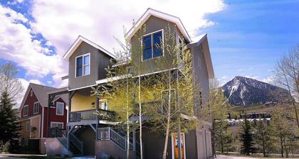 Horseshoe Haven, Immaculate 2BD/2BA, Pet friendly!