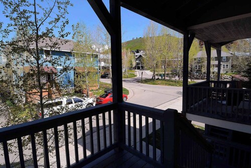 Horseshoe Haven, Immaculate 2BD/2BA, Pet friendly!