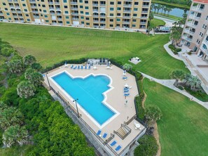 Outdoor pool, a heated pool - Luxury top floor beachfront view (Palm Coast)