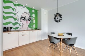 Comfort Apartment | Private kitchen | Fridge, stovetop, toaster, cookware/dishes/utensils