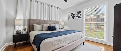 2 chambres, fer et planche à repasser, Wi-Fi gratuit, draps fournis
