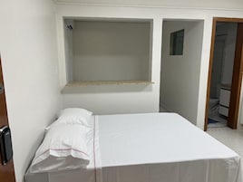 Apartamento | 1 quarto, roupas de cama premium, edredons de pluma, Wi-Fi de cortesia