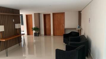 Suite | Lobby