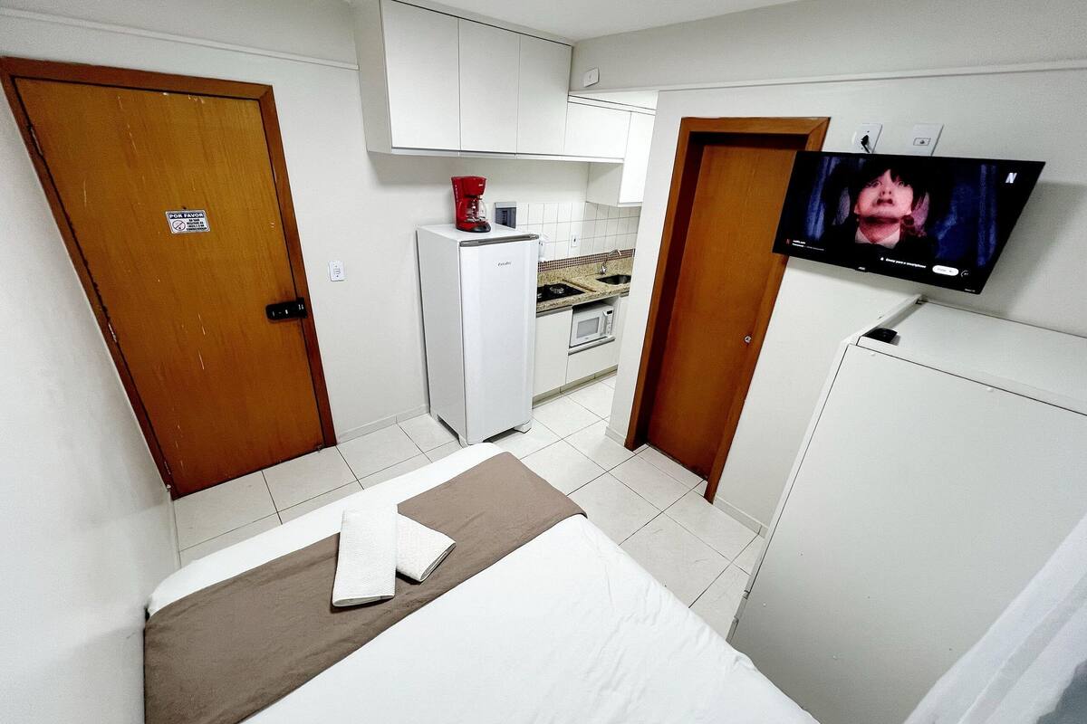 1 habitación, ropa de cama de alta calidad, cubrecamas y wifi gratis