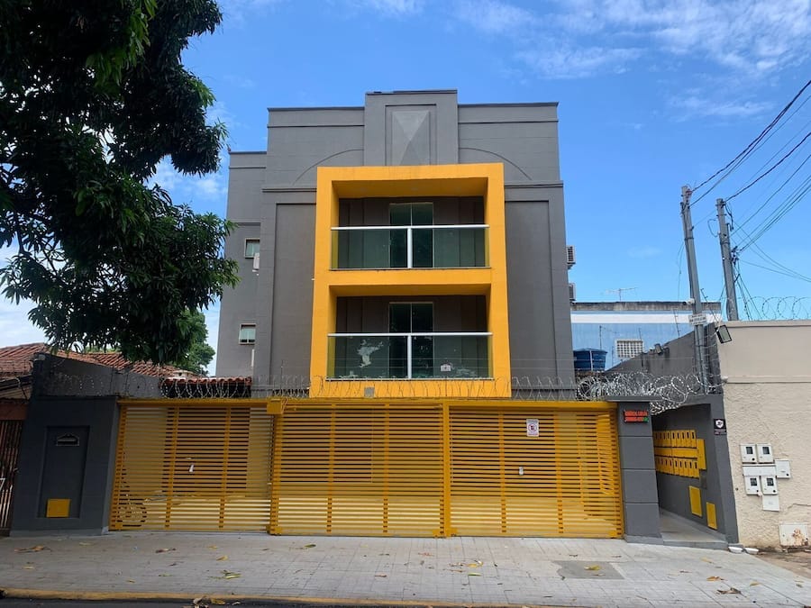 Suite | Exterior