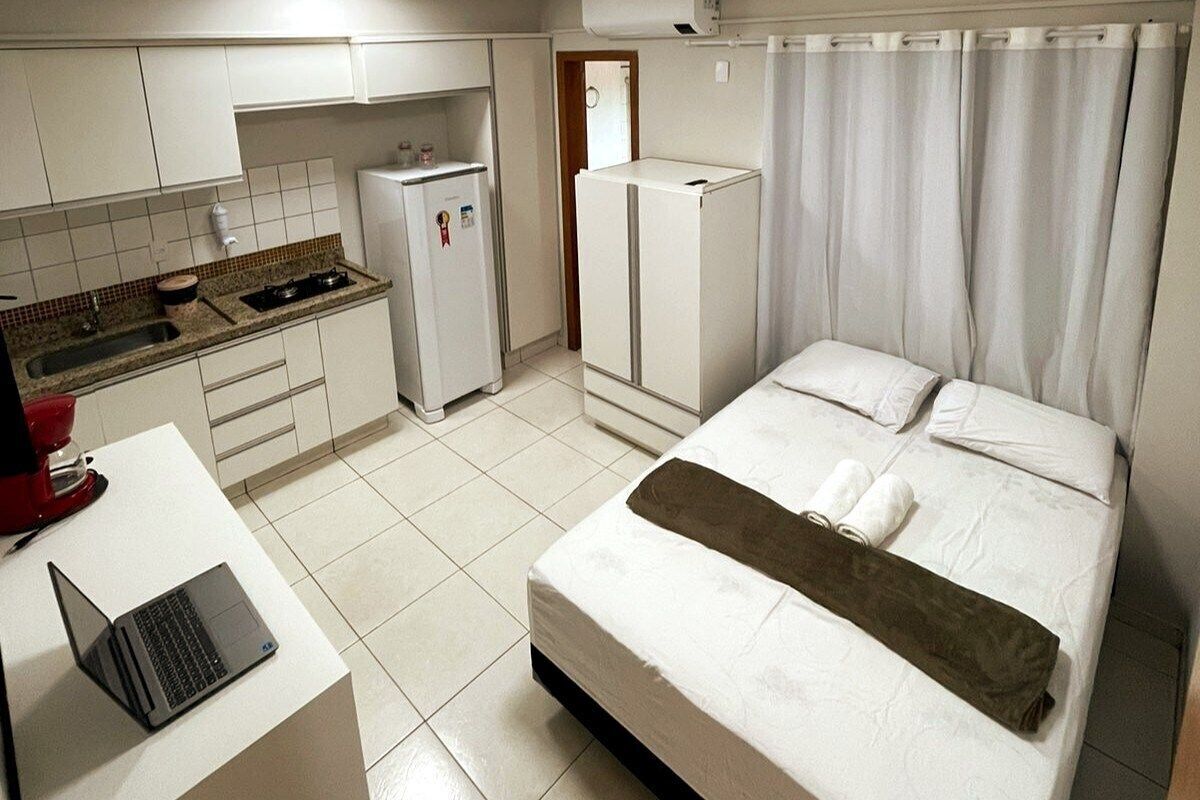 Suite | 1 bedroom, premium bedding, down comforters, free WiFi