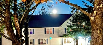 Grand Lake Hotel