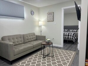 1 室のベッドルーム、アイロン / アイロン台、WiFi、ベッドシーツ