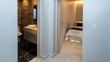 Family House, Park View