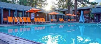 One Bedroom Condo with Sofa Bed and Full Kitchen, Sleeps 4