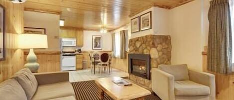 Smart-tv och eldstad