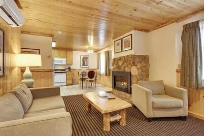 This Spacious 2 Bedroom 1 Bath Townhouse in South Lake Tahoe Sleeps 6