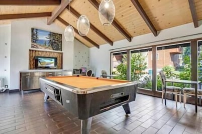 This spacious 2 bedroom townhouse in South Lake Tahoe features a king bed