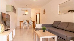 TV - Modern two bedroom apartment in Nerja center (Nerja)
