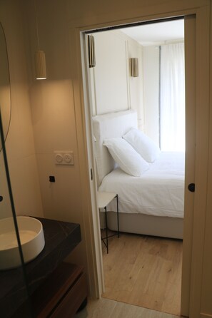 2 bedrooms, iron/ironing board, WiFi, bed sheets - 2 bedroom apartment, in Moulleau, 100m from the beach (Arcachon)