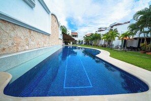 Outdoor pool - Mayamar G1 - 3 Bedroom with Pool & BBQ (Playa del Carmen)