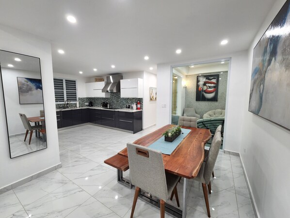 Dining - Casa Nueva / Hot Tub 3room with kings size bed (Carolina)