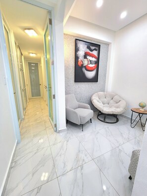 Interior - Casa Nueva / Hot Tub 3room with kings size bed (Carolina)