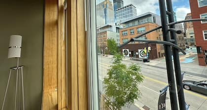 Prime downtown Minneapolis location. Sleeps 4, 2BR, 1BA, full kit.