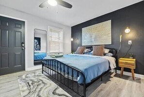 3 bedrooms, iron/ironing board, WiFi, bed sheets