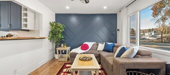 The Owl • PetsOK • 3 QueenBD • FirePit • 3SmartTVs