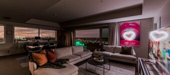 Sleep Amongst the Clouds - Panoramic Views