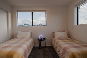 4 chambres, fer et planche à repasser, Wi-Fi, draps fournis