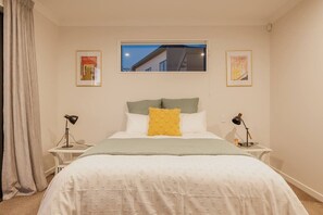 3 soverom, strykejern/-brett, wi-fi og sengetøy