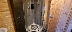 Bathroom - 2 bed Lodge Near Dunoon on the Shore Front (Dunoon)