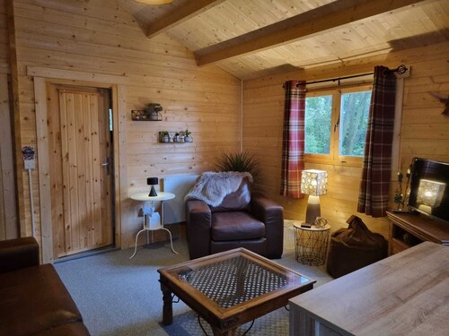 New 2 bed Lodge Near Dunoon on the Shore Front