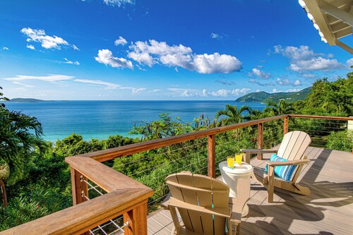 DUN REACH - a sophisticated & calming tropical retreat
