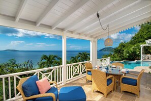Outdoor dining - DUN REACH - your sophisticated & calming tropical retreat (Long Bay, West End)