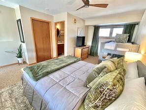 1 quarto, escrivaninha, Wi-Fi de cortesia, roupa de cama