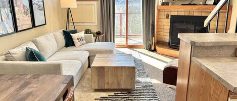 Televisor intel·ligent, llar de foc i reproductor de DVD