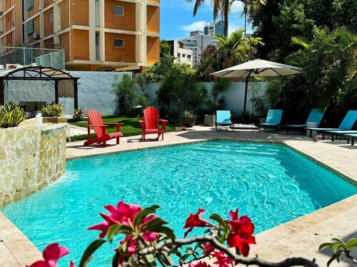 Lux Condado Villa Private Pool, Generator, Parking