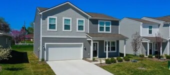 New build! 4BR, Family+Pet Friendly,
Yard+Garage