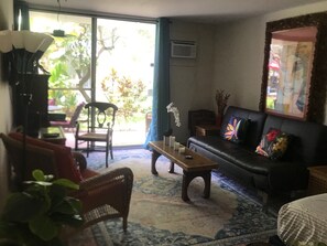 TV - Closed to public (Kailua-Kona)