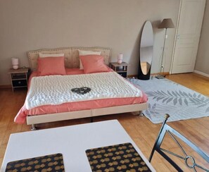 4 chambres, fer et planche Ă repasser, Wi-Fi gratuit, draps fournis
