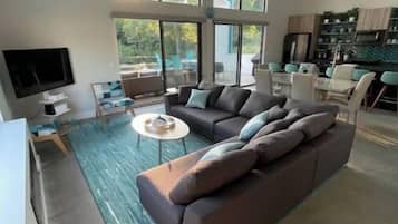 Téléviseur connecté, foyer