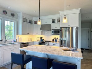 Private kitchen - OCEAN VIEW ~ LUXURY HOME OVERLOOKING SOUTHWEST HARBOR (Southwest Harbor)