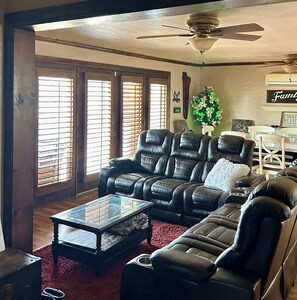 Smart TV - Panoramic view of Sierra Blanca and a few minutes from downtown Ruidoso. (Ruidoso)