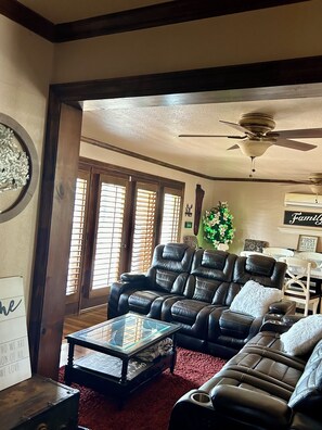 Smart TV - Panoramic view of Sierra Blanca and a few minutes from downtown Ruidoso. (Ruidoso)