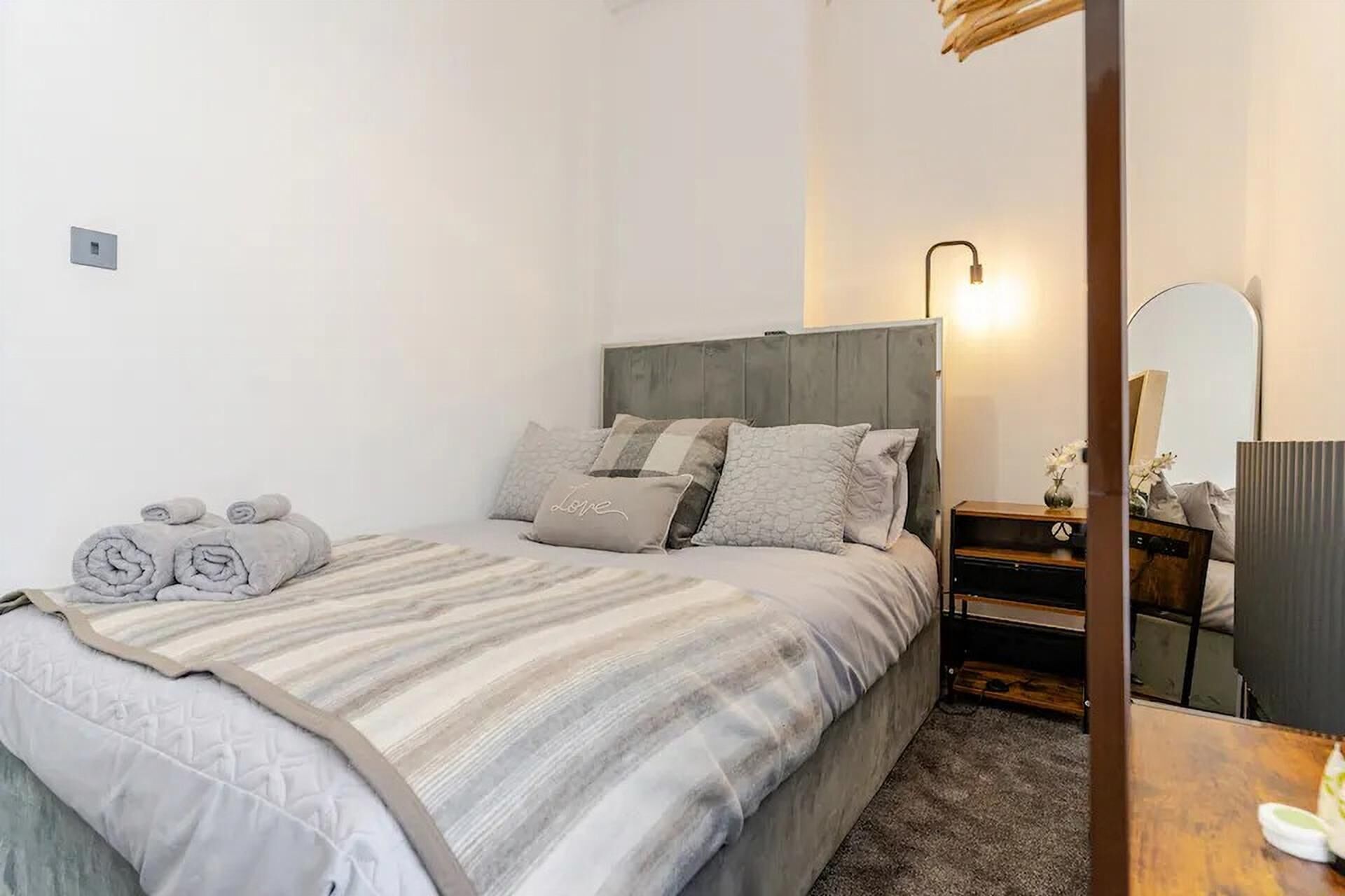 Apartment | 2 bedrooms, iron/ironing board, free WiFi, bed sheets