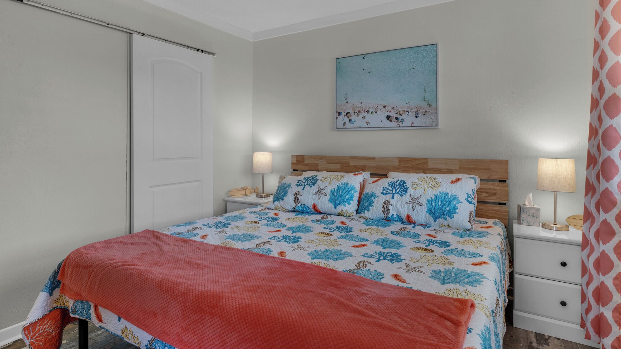 公寓式客房, 1 张特大床和 1 张沙发床, 阳台, 花园景观 (Villas Bahama West 106) | 1 多间卧室、特色装修、特色家居、床单