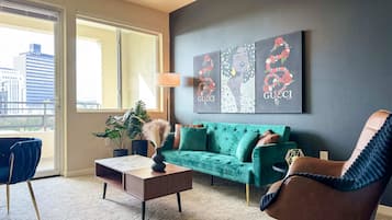 Smart TV, books, offices