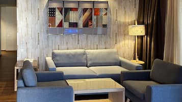 Smart TV, video games