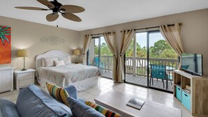 Condo, 1 giường cỡ queen và sofa giường, sân hiên, quang cảnh biển (Beachfront Condo II 202A) | Quang cảnh từ phòng