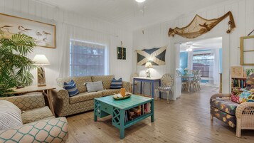 House, Multiple Beds, Patio, Garden View (Made in the Shade) | Living area