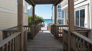A wooden boardwalk leading to a beach with a clear view of the ocean. - 2 Minutes to the Gulf - Sleeps 10 in Seagrove Beach (Santa Rosa Beach)
