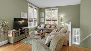 Living area - 2 Minutes to the Gulf - Sleeps 10 in Seagrove Beach (Santa Rosa Beach)